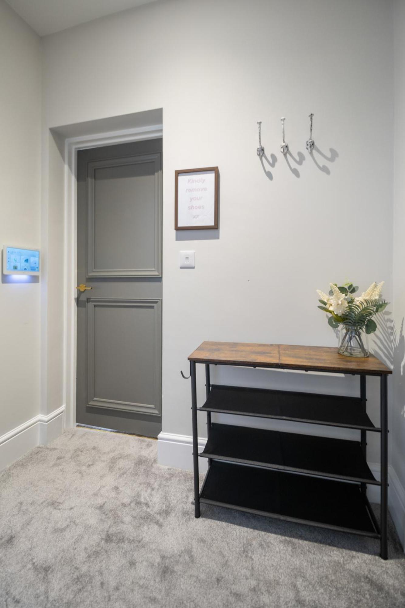 Whiskawaystays - Victoria House - Apartment 6 Вустер Экстерьер фото