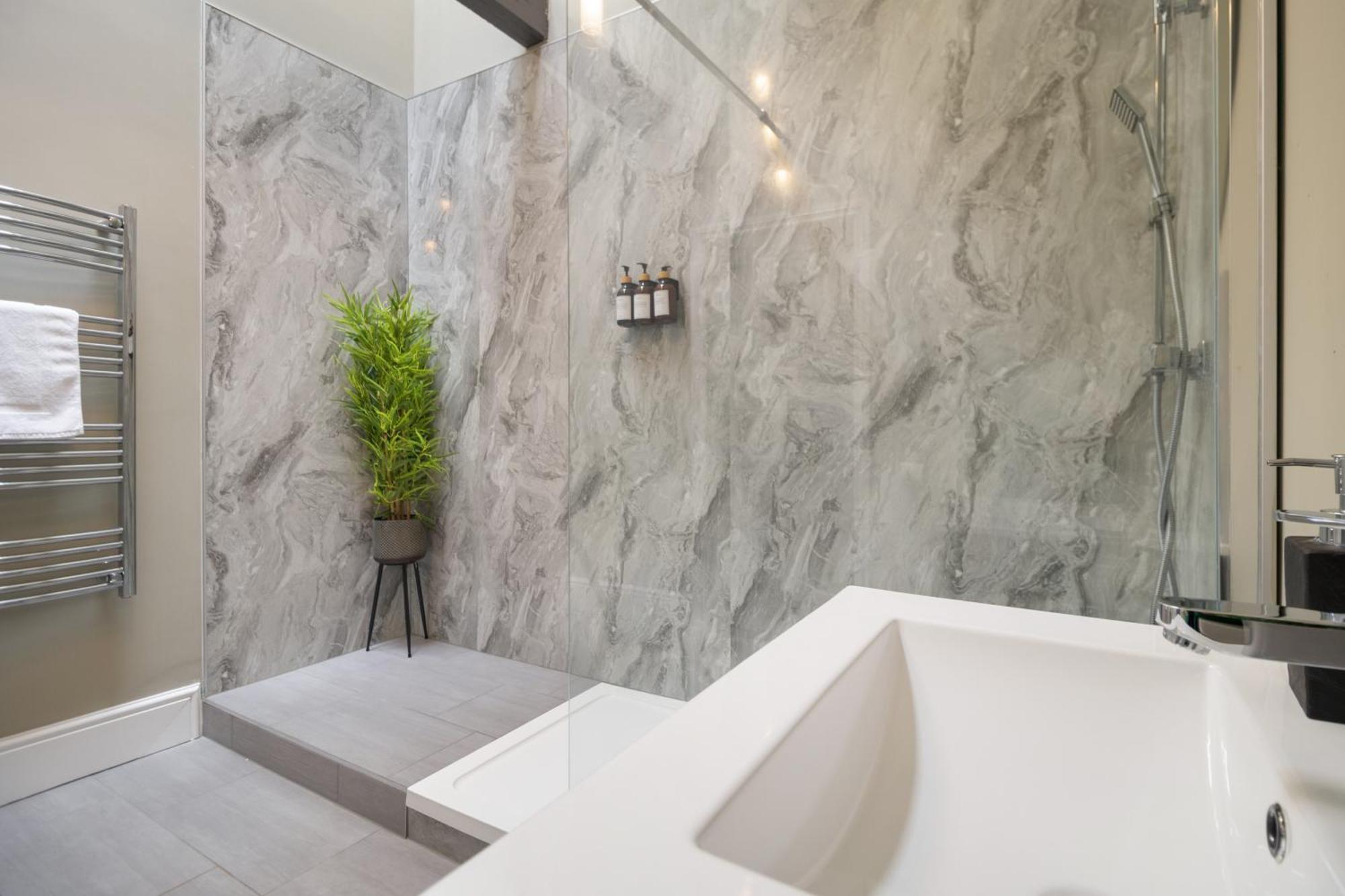 Whiskawaystays - Victoria House - Apartment 6 Вустер Экстерьер фото
